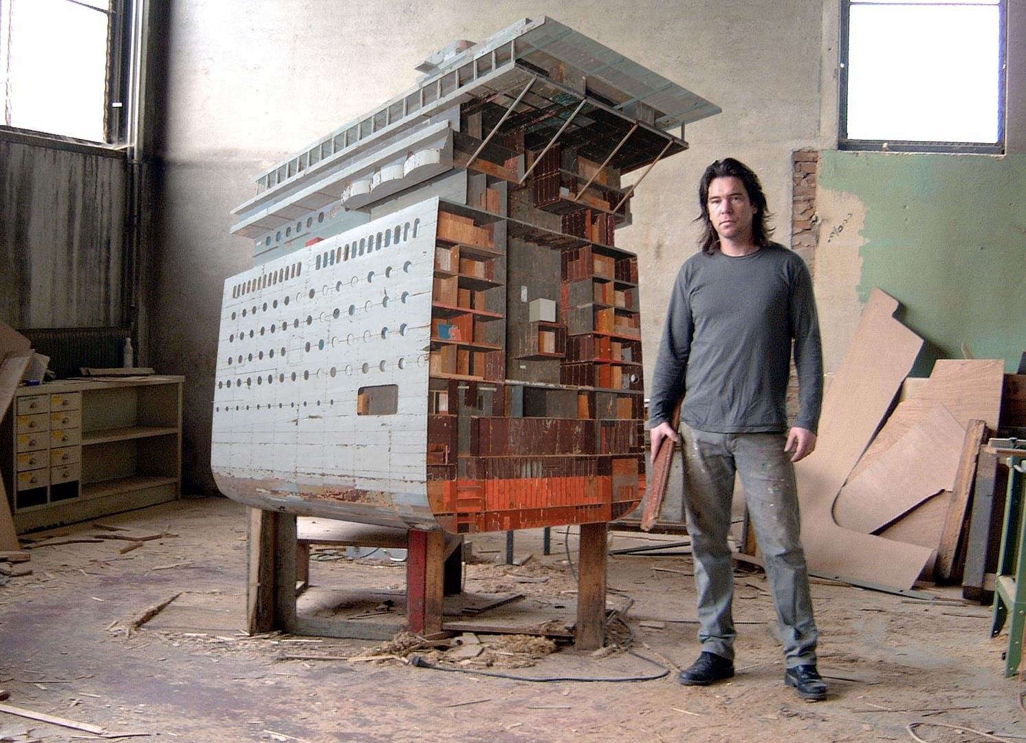 The piece of work on the work table in the in the studio in Heijplaat, 2003, Ship Section 2003 02_Ron van der Ende_Ship Section Portrait_2003 - LR.jpg