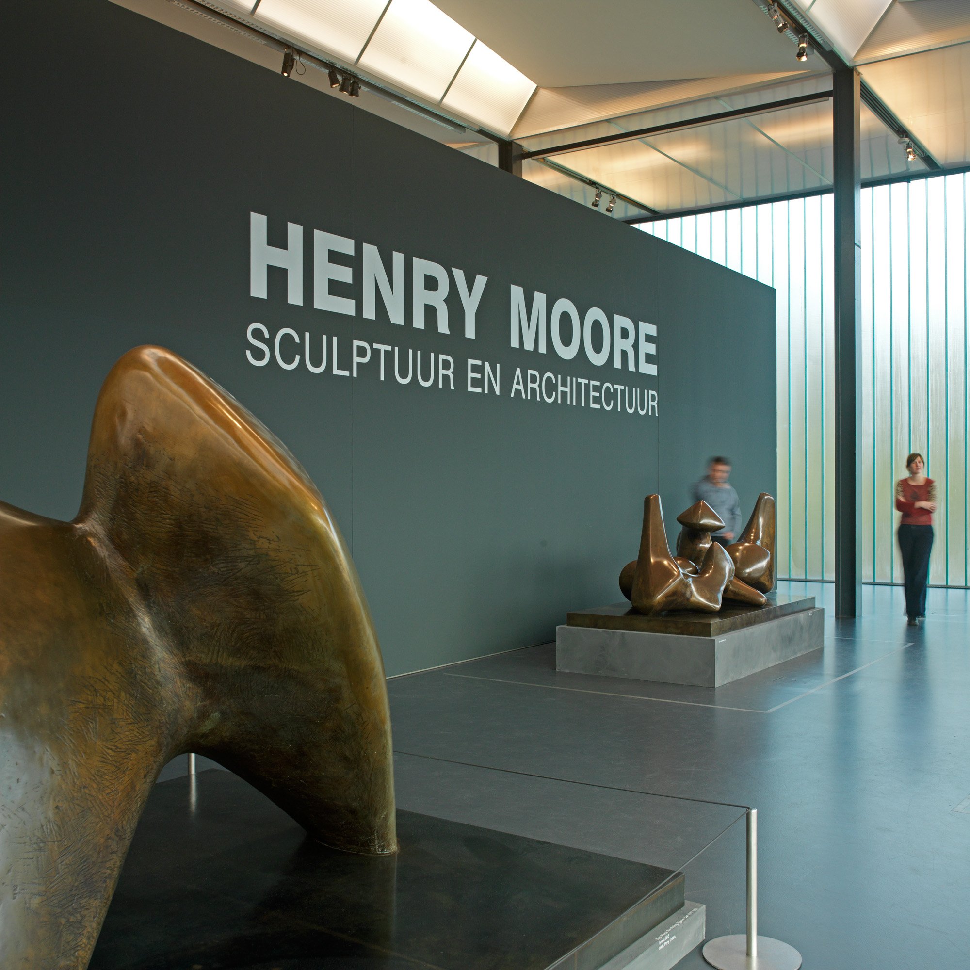 11 Zaaloverzicht Henry Moore - Foto John Stoel.jpg