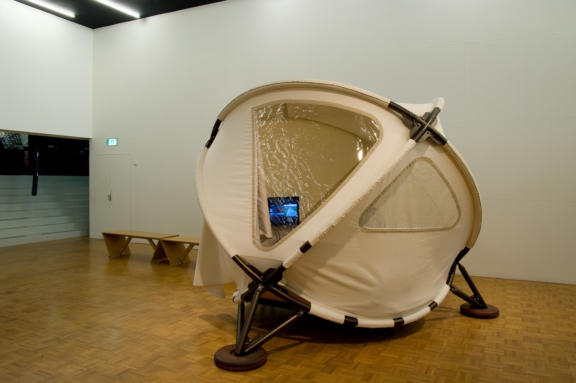 Camptent, Dré Wapenaar, foto Jan Adriaans en Job Janssen.jpg