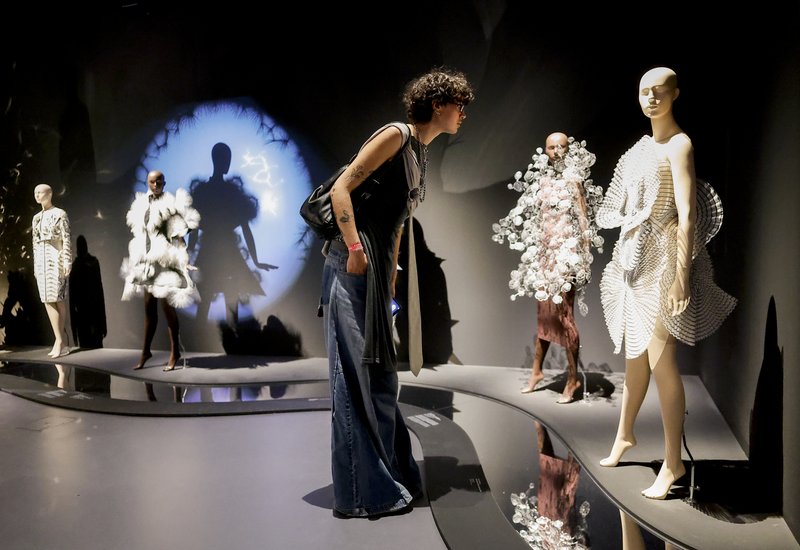 Iris van Herpen: Sculpting the Senses