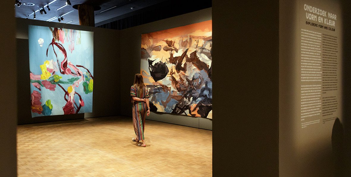 foto Fred Ernst Extra Large wandkleden_Kunsthal_foto Fred Ernst (6)_LR.jpg