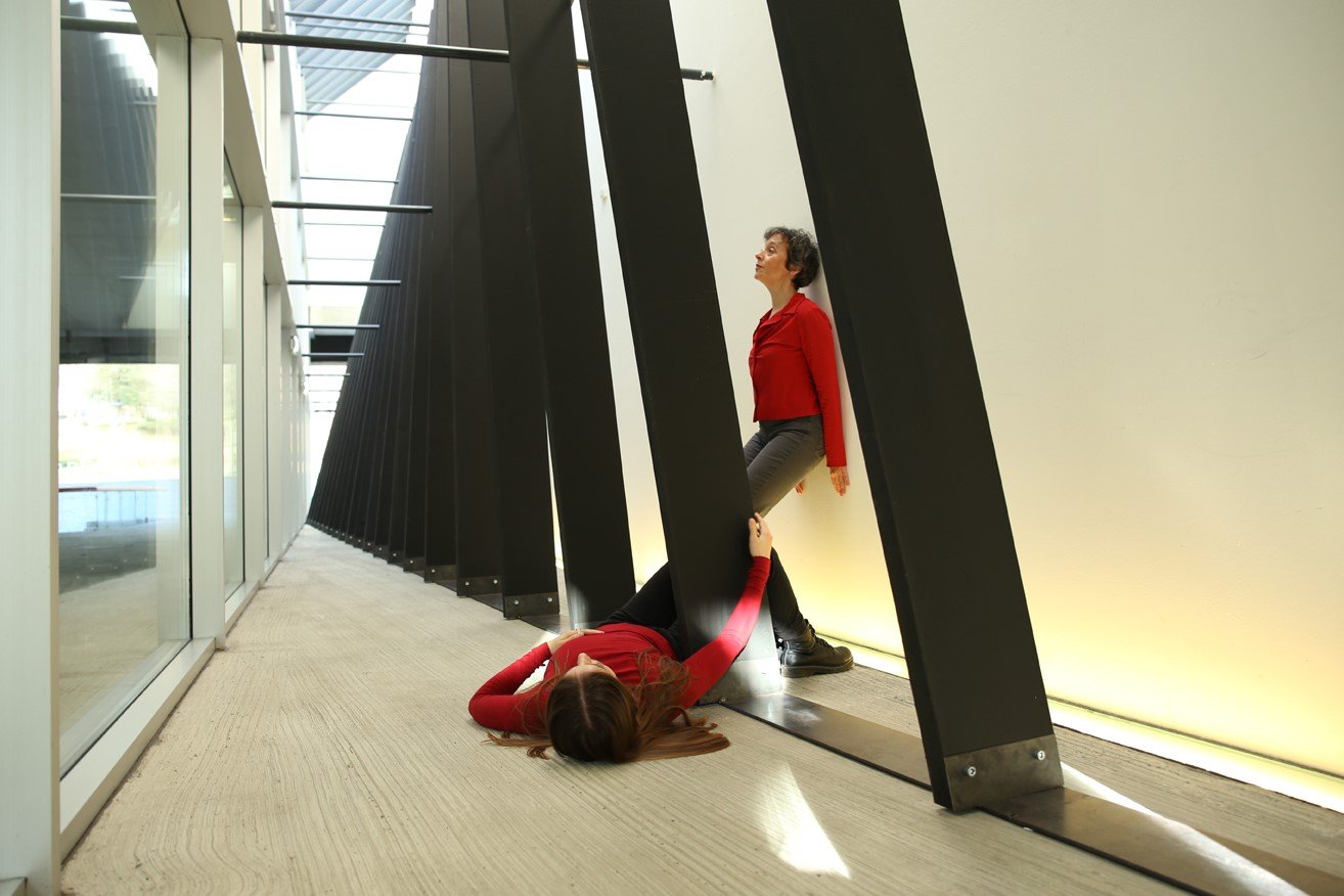Dubbelganger in Liminal Space, foto credit Michaela Lakova performance02.jpg