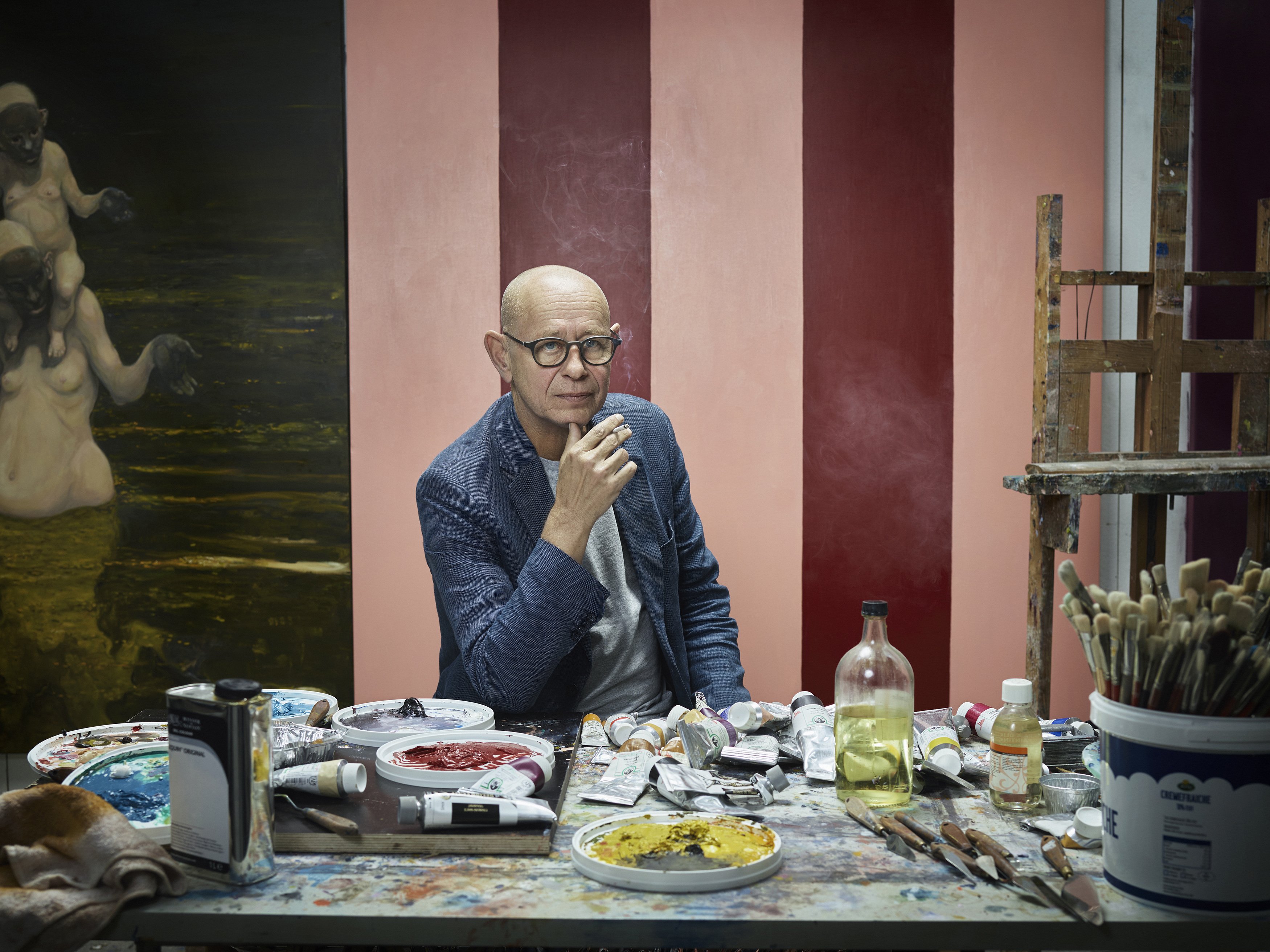 Michael Kvium in zijn atelier, 2016. Foto: Ken Hermann Michael Kvium i atelieret, 2016. Foto Ken Hermann.jpg