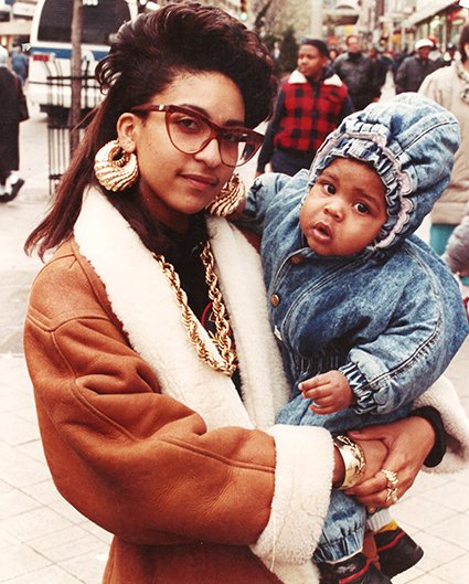 2. Jamel Shabazz A Motherâs Love, Brooklyn, NYC 1987, foto Jamel Shabazz.jpg