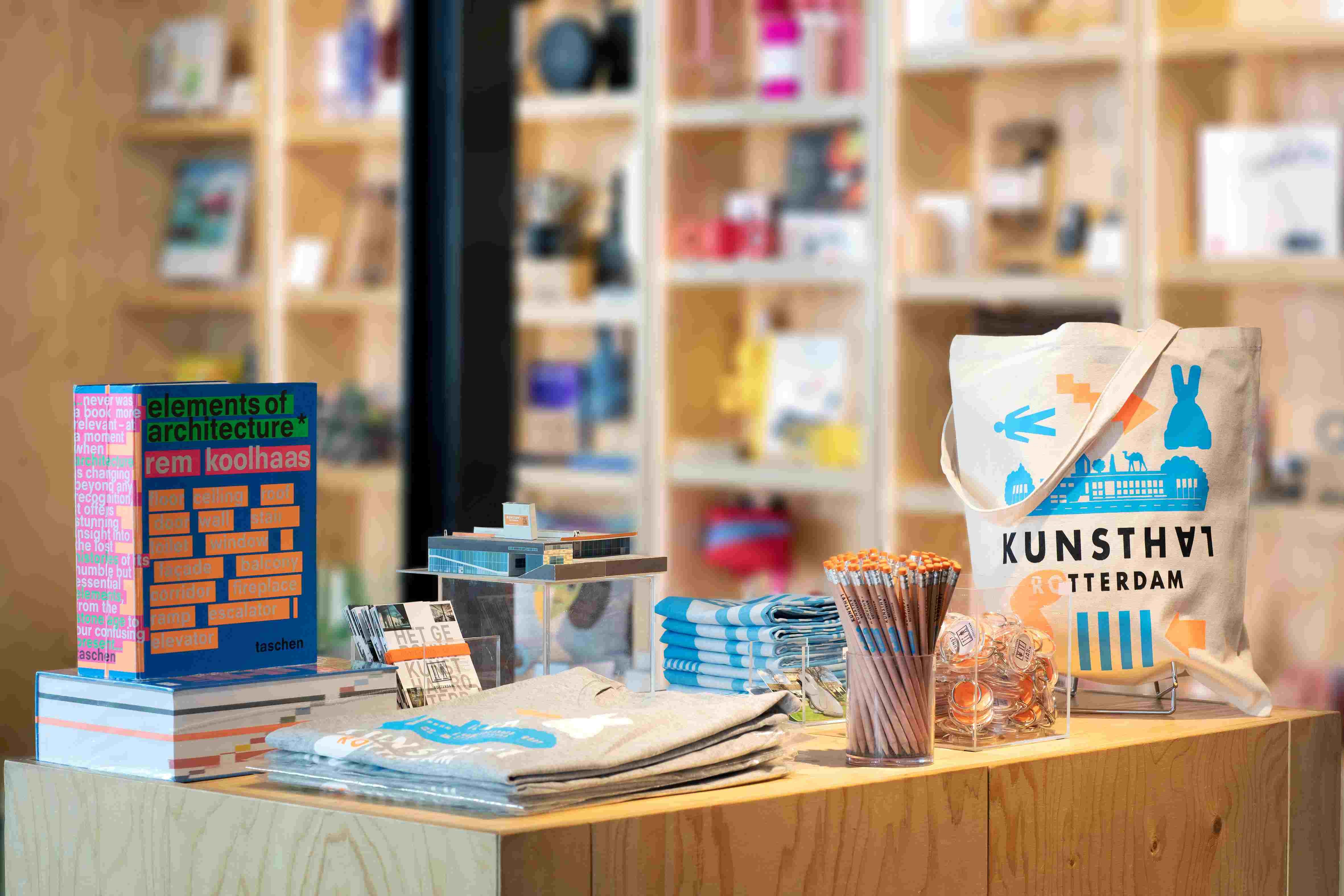 Kunsthal Shop. Photo Bas Czerwinski. 210212-WINKEL-001_LR.jpg