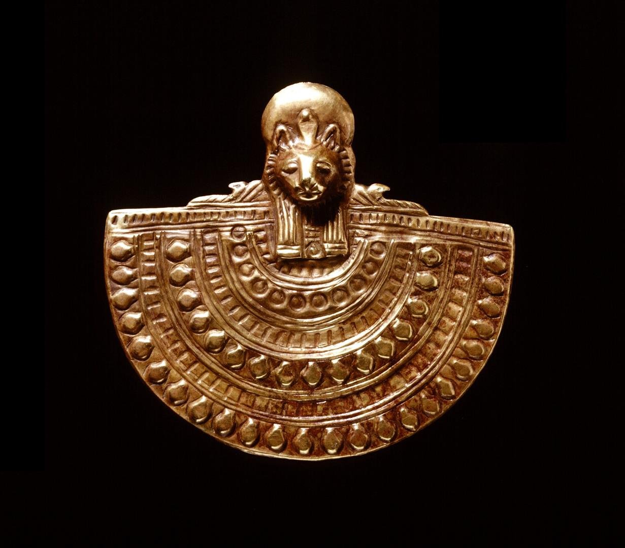 Amulet met leeuwenkop, 1070-525 v.Chr. 13. Amulet met leeuwenkop - LR.jpg