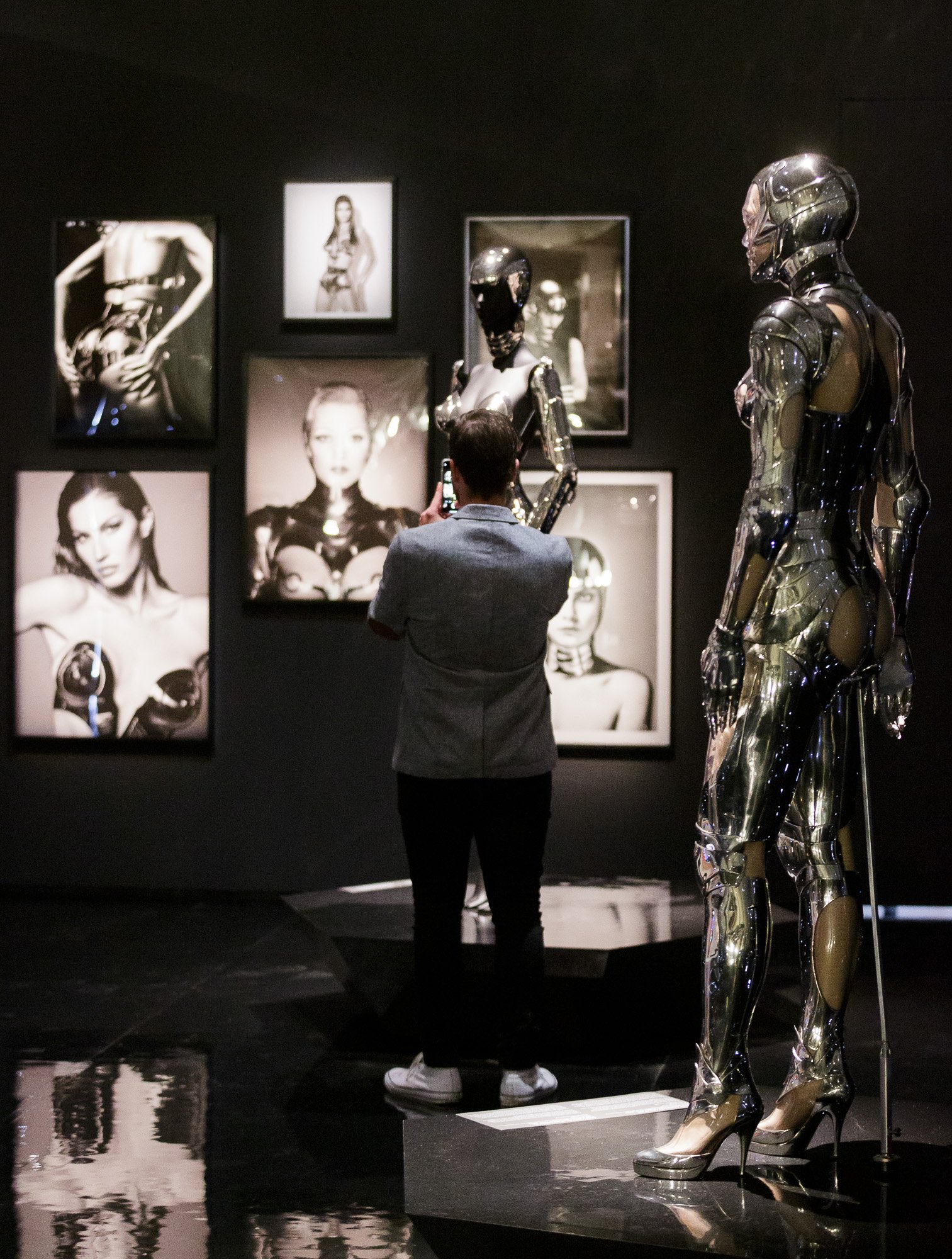 Tentoonstelling Thierry Mugler: Couturissime, foto Fred Ernst Mugler Cocktail preview do 10 okt 2019_foto Fred Ernst_LR (37).jpg