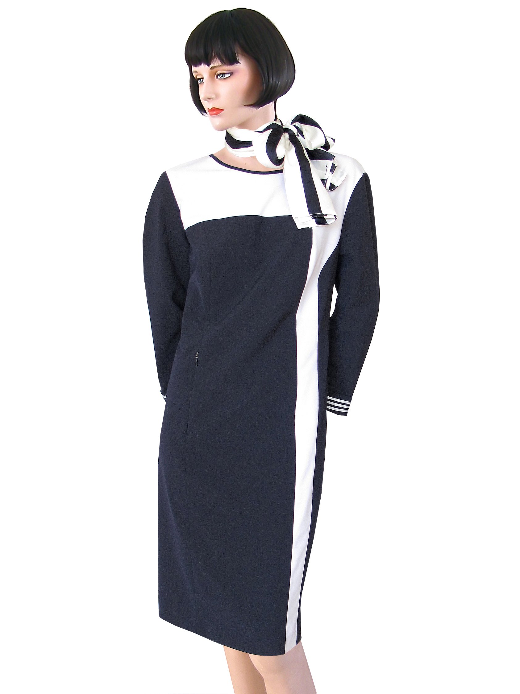 Finnair, Finland Uniform, jurk voor pursers 2011-2013, Collectie Cliff Muskiet finnair.jpg