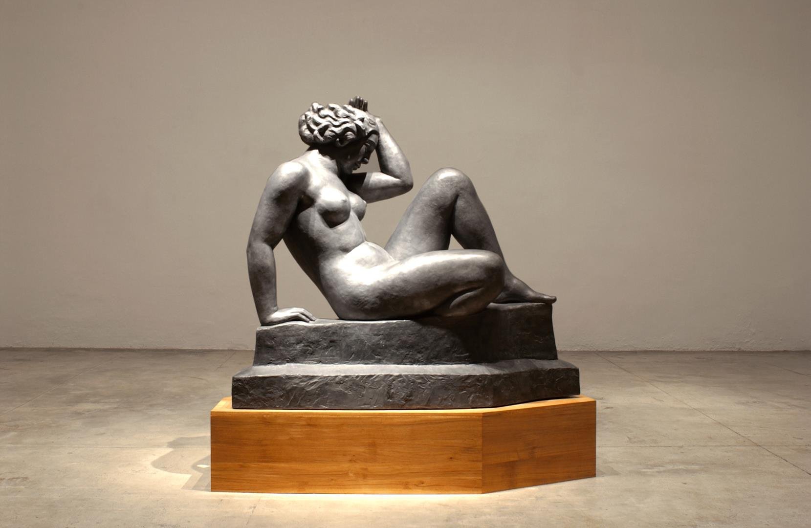 La Montagne, 1937 01. La Montagne - Aristide Maillol, 1937 - LR.jpg