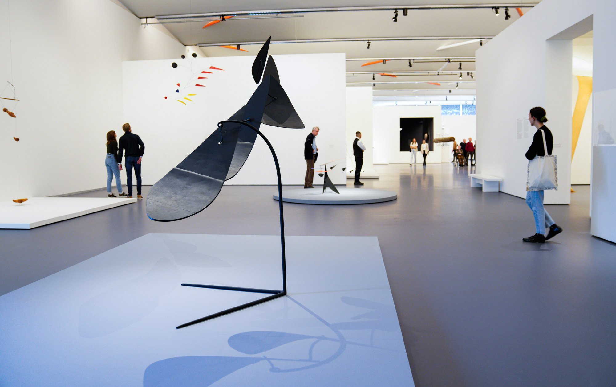 Tentoonstelling Calder Now, Kunsthal Rotterdam, foto Marco De Swart kunsthal_rotterdam_2_april_2022_low_res_36.jpg__2000x1255_q85_crop_subsampling-2_upscale.jpg