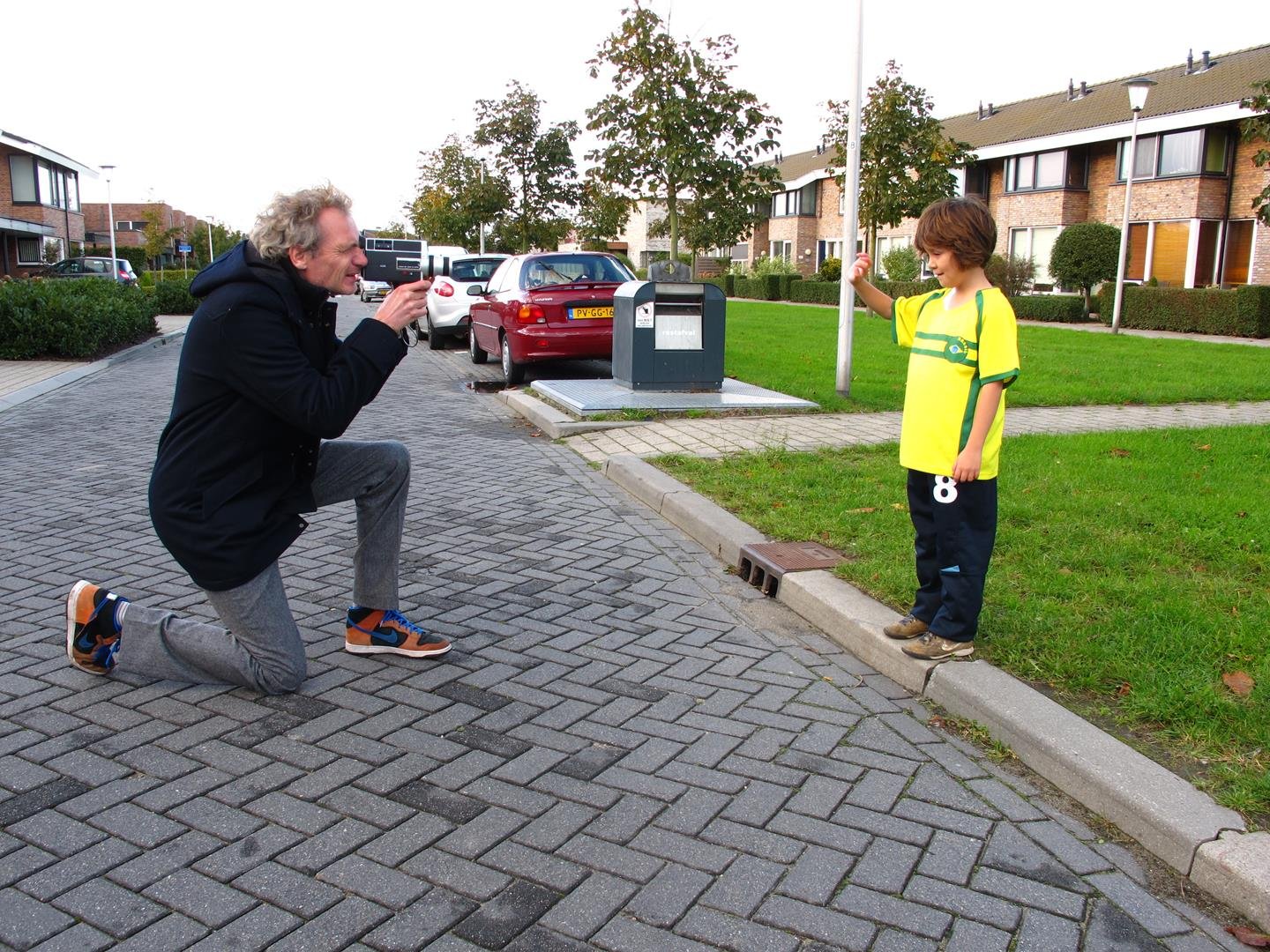 Johan Kramer aan het werk 03. Persbeeld_ByeBye super 8.jpg