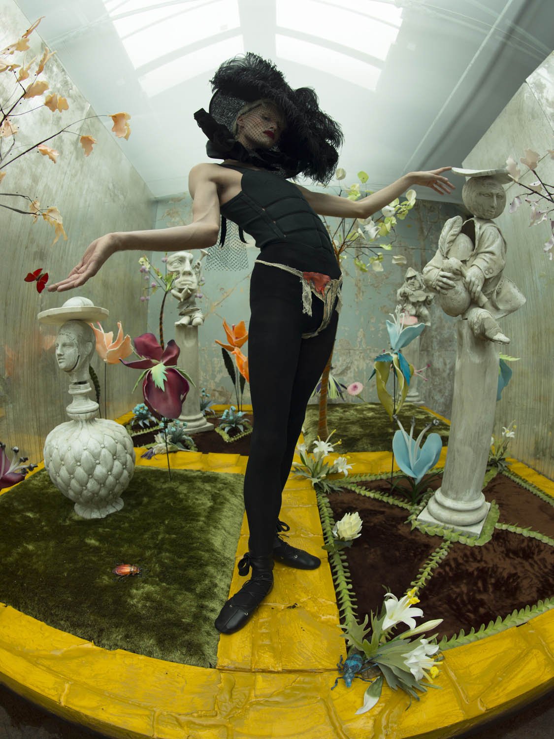 Tim Walker, Box of Delights, James Spencer wears hat by Philip Treacy. Fashion: Walter Van Beirendonck London, 2018 © Tim Walker Studio 10. Tim Walker 'James Spencer wears hat by Philip Treacy', London, 2018 (c) Tim Walker Studio_LR.jpg