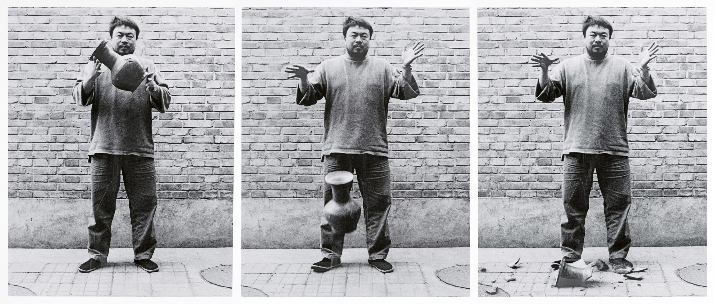 4. Ai Weiwei, Dropping a Han Dynasty Urn, 1995, courtesy of Ai Weiwei Studio © Ai Weiwei_LR.jpg