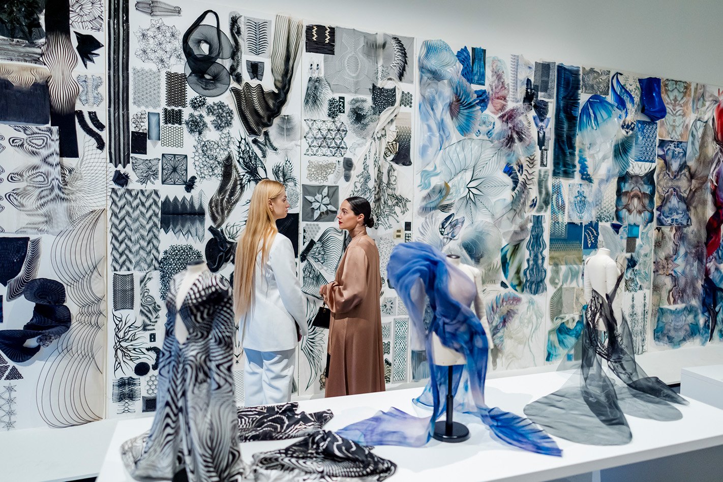 Iris van Herpen Opening Iris van Herpen, Kunsthal Rotterdam sept 2025 foto Marco De Swart (90).jpg