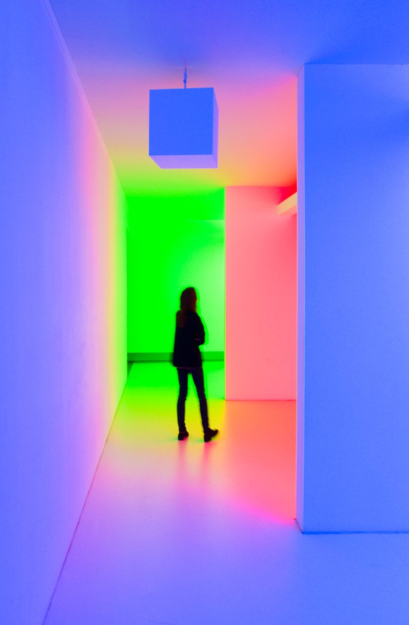 Carlos Cruz-Diez, Chromosaturation, 1965-2013, private collection, installation shot of the exhibition ‘Dynamo, A Century of Light and Motion in Art’ in the Grand Palais in Paris, 2013, © photo Atelier Cruz-Diez, Parijs/Pictoright, Amsterdam 2018 Cruz-Diez_097_Sat_2013_Grand_Palais_Paris_France_081.jpg