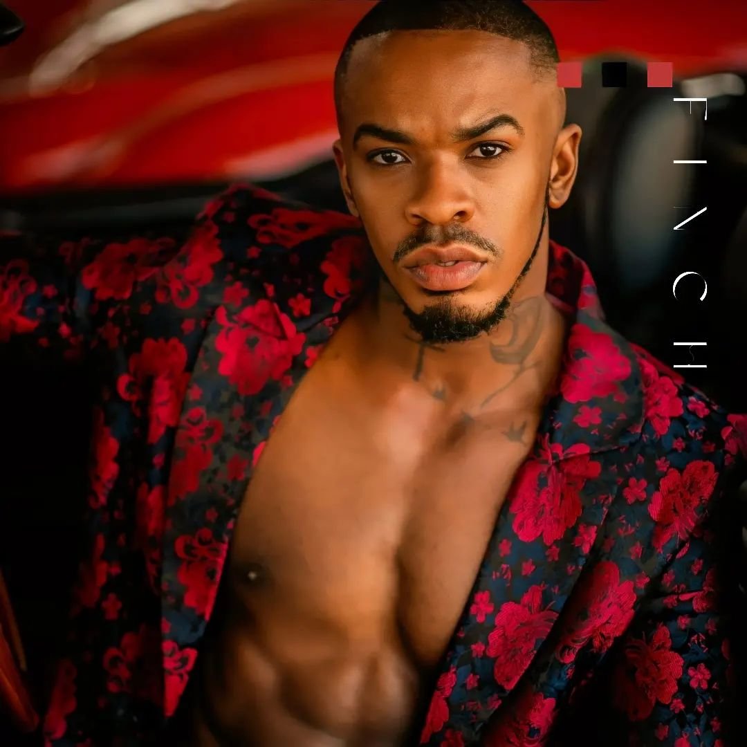 Pina - Kwanele Finch Thusi Pina - Kwanele Finch Thusi (extra).jpg