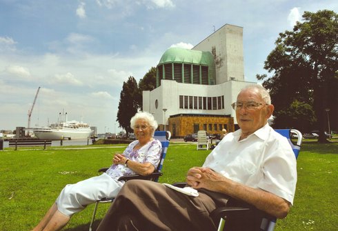 Hoera, 75 jaar Maastunnel!