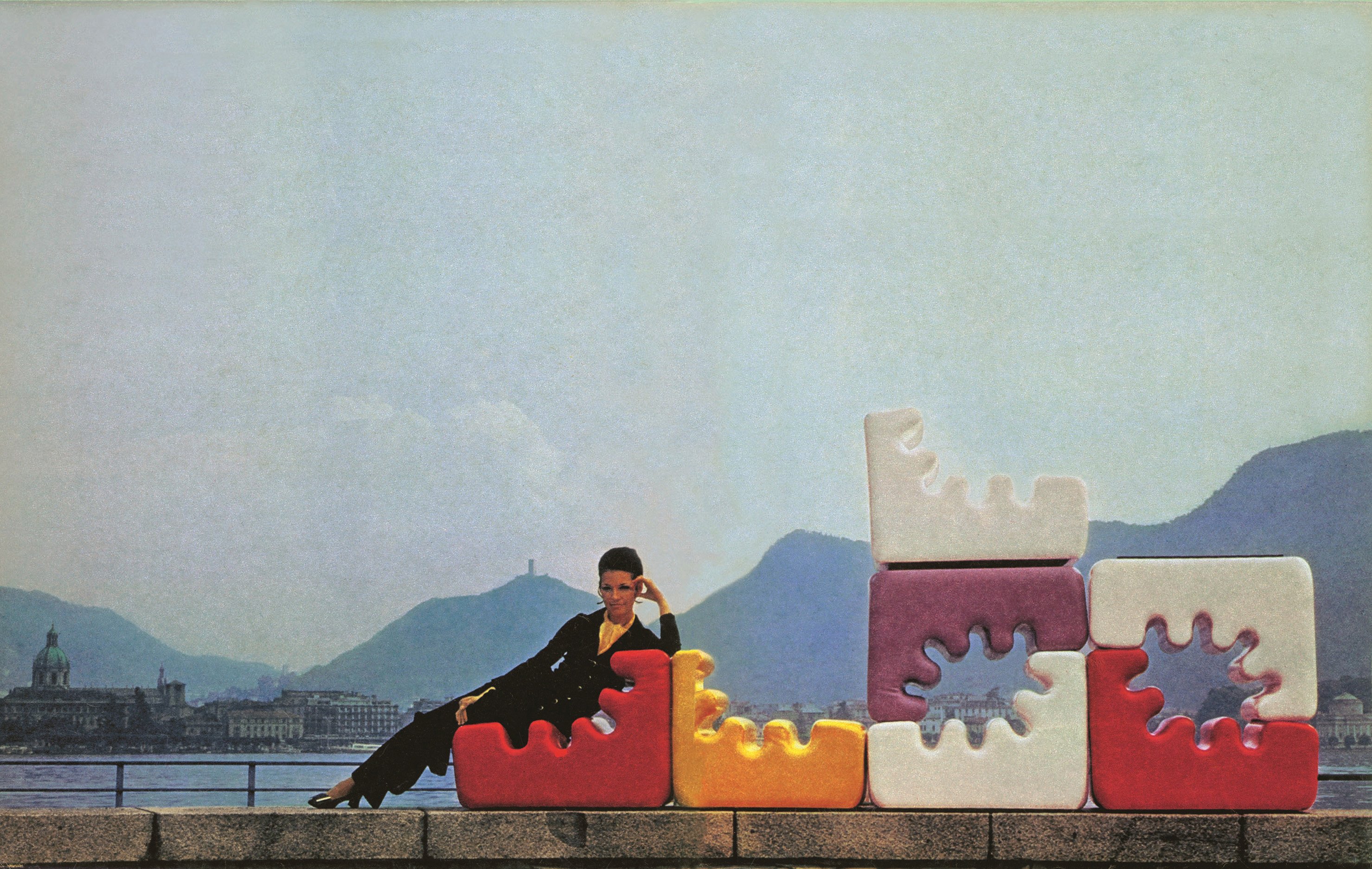 Ad for Liisi Beckmann’s Karelia chair, 1966. Courtesy Zanotta SpA – Italy 2. Advertentie voor Liisi Beckmann’s Karelia chair, 1966. Courtesy Zanotta SpA – Italy_LR.jpg