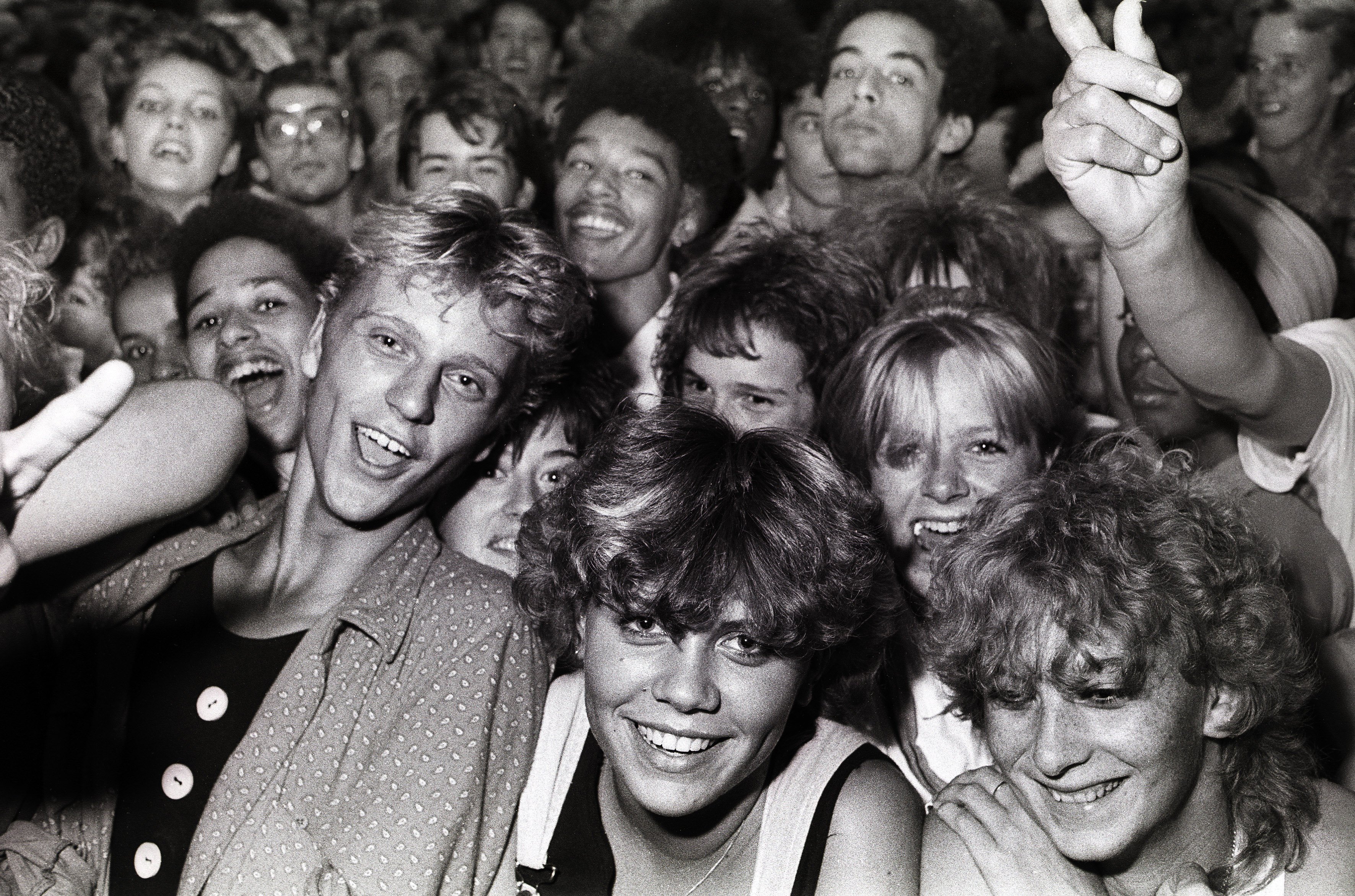 Prince fans in Rotterdam Ahoy (1986) © Rob Verhorst 2_Prince fans Ahoy 1986 d foto Rob Verhorst.jpg
