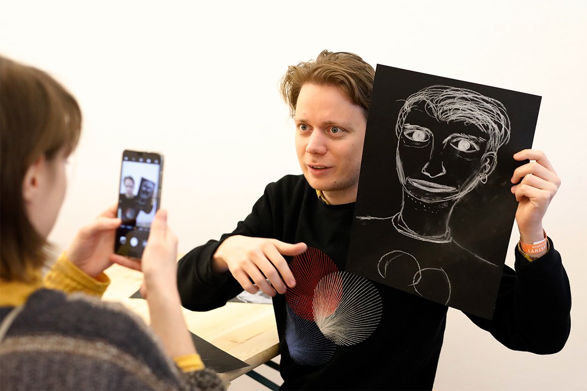 Workshop 'Drawing from the archive', foto Bas Czerwinski Kunsthallucinaties_Kunsthal Weekend_17_18nov2018_fotoBasCzerwinski (44)_LR.jpg
