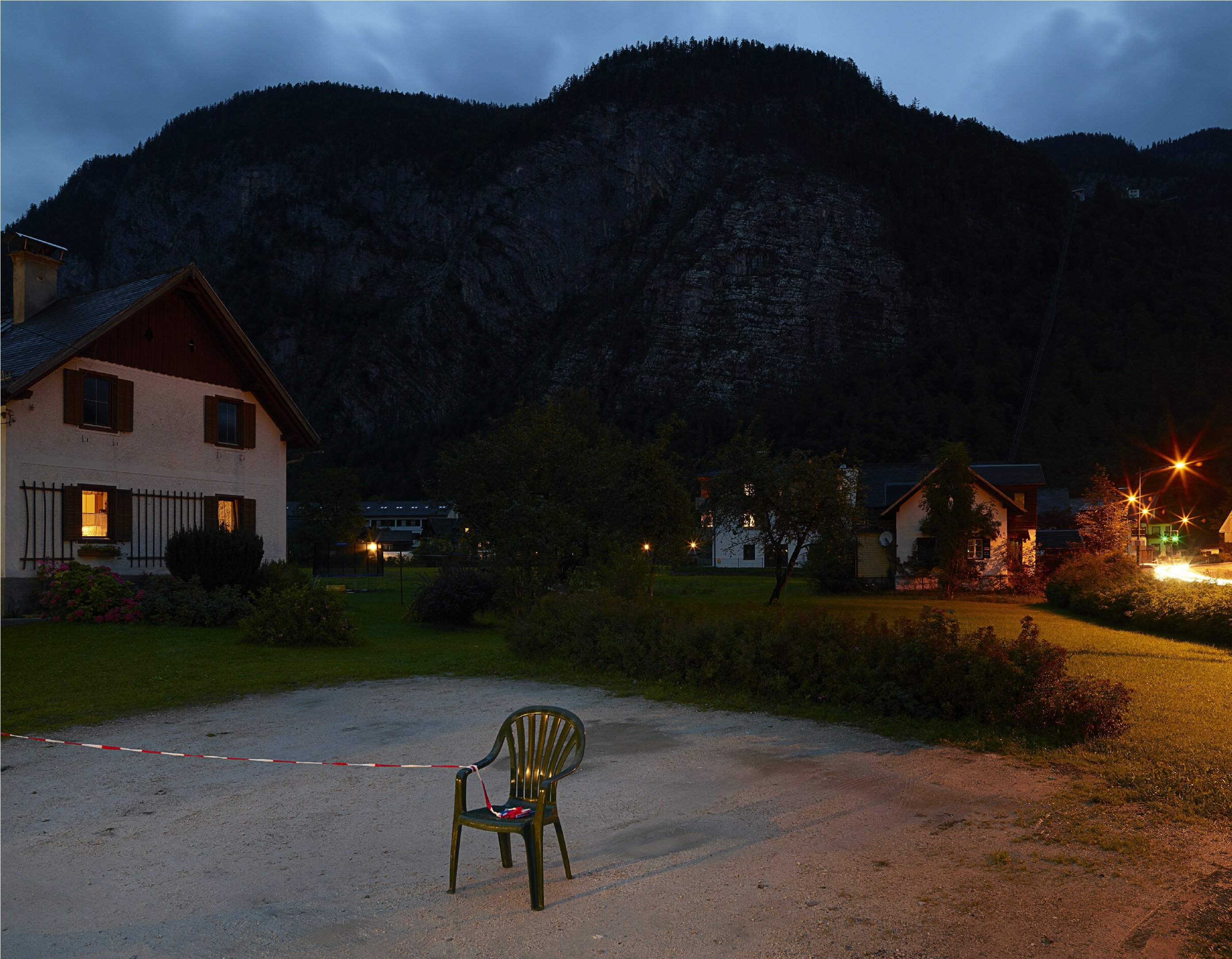 Occupying Space, 2019, foto Hans Wilschut. Stoel neergezet om wild parkeren te voorkomen Occupying Space.jpg