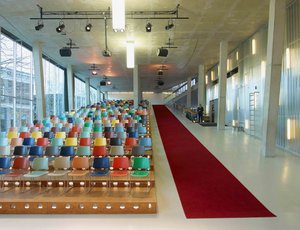 Kunsthal Stoelenverkoop
