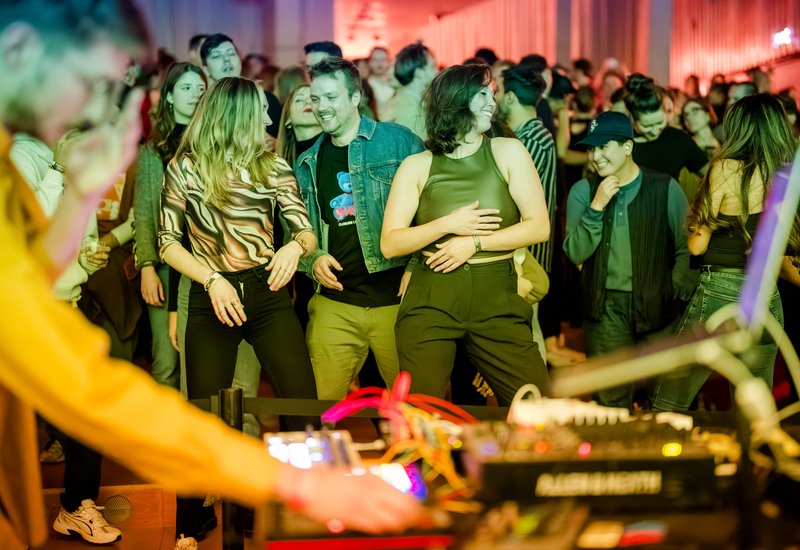 Friday Night LIVE X Modular