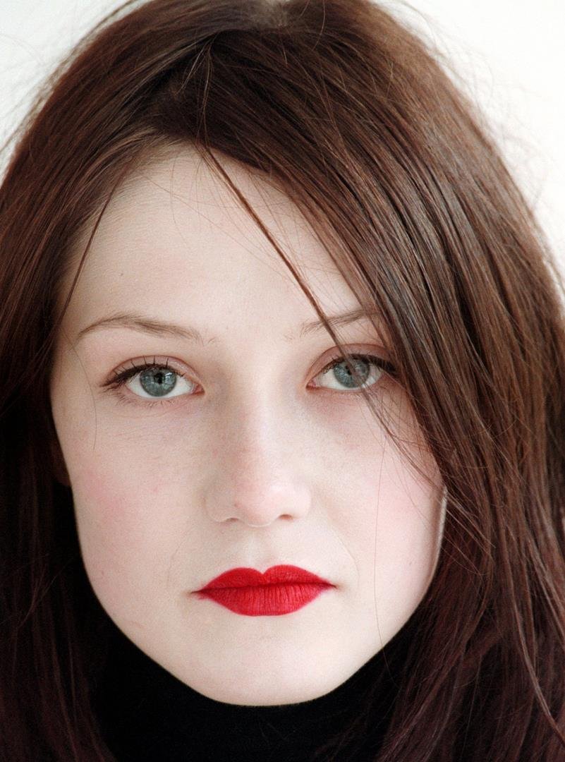 Carice van Houten, 2001 3. Vincent Mentzel, Carice van Houten, 2001 - LR.jpg
