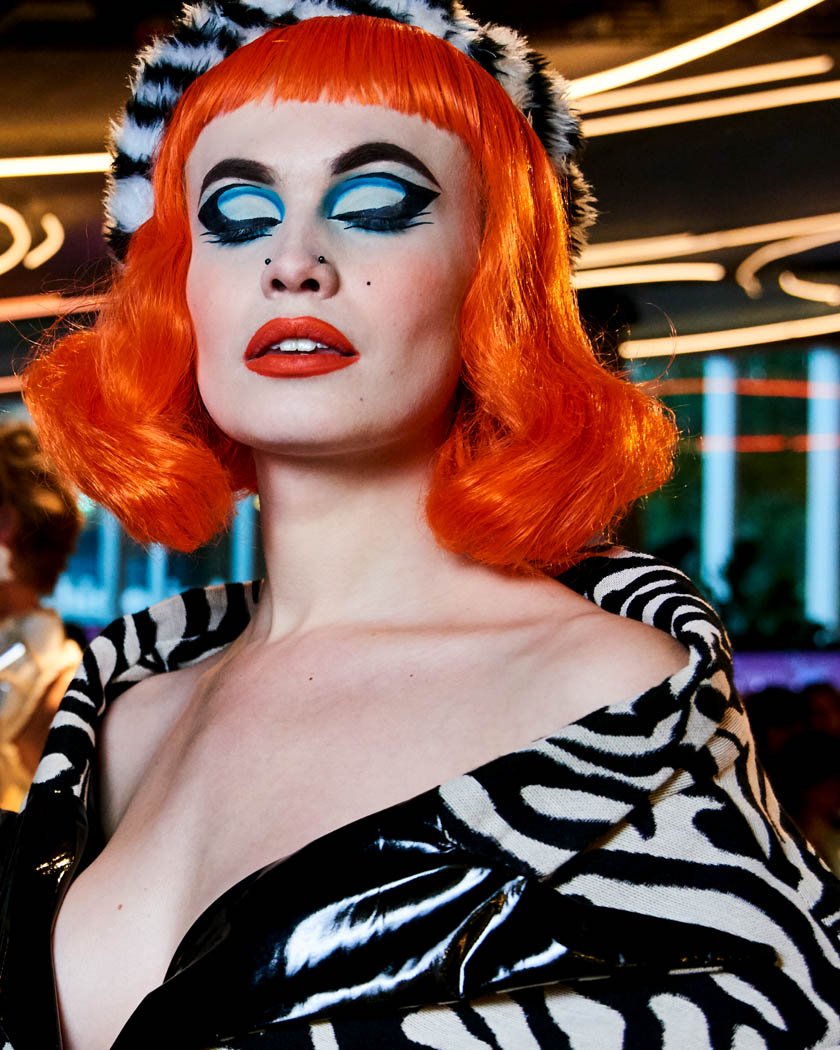Loena Maas tijdens de opening van 'Thierry Mugler: Couturissime' in de Kunsthal. Foto (c) Reinier van der Aart Opening Thierry Mugler_Kunsthal the part_Reinier van der Aart low res (84).jpg