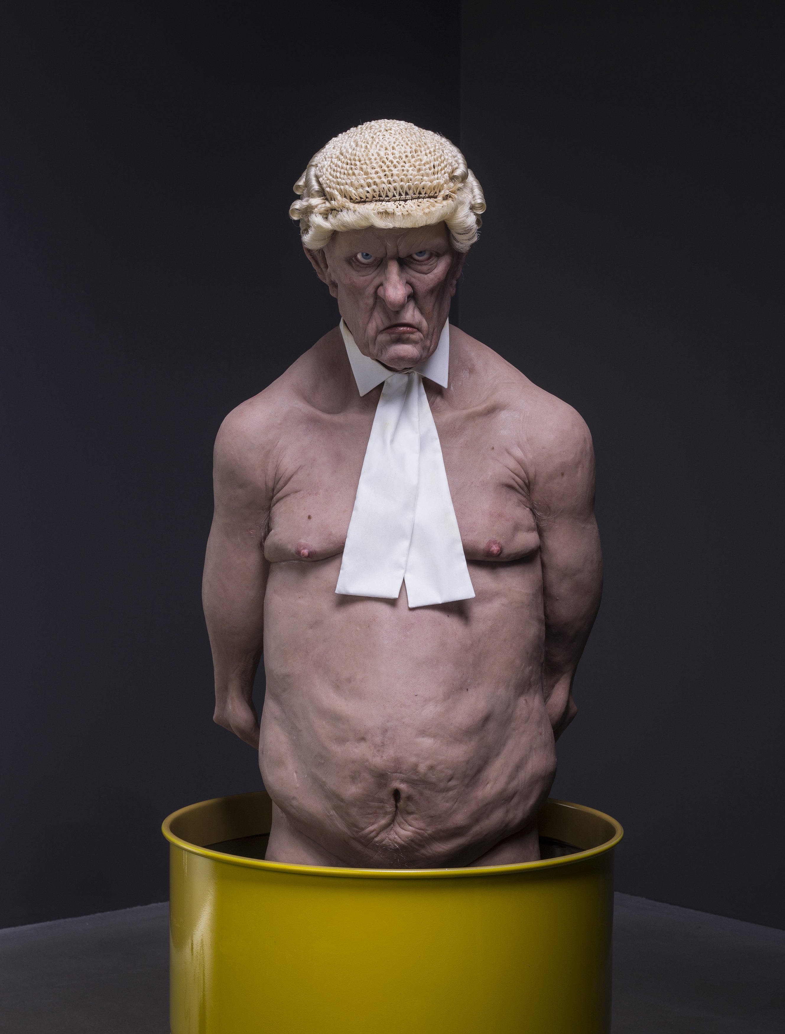 Michael Kvium The Justice, 2017 Deel van de serie Contemporary Clowns Michael Kvium, The Justice, 2017. Del af serien Contemporary Clowns. Foto Lars Beyer.jpg