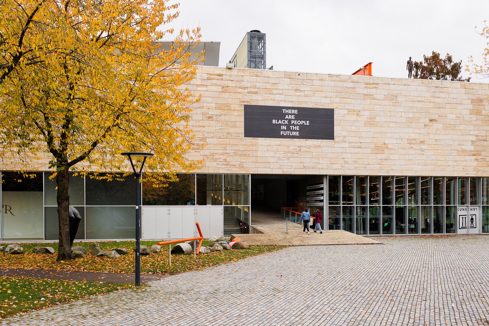 Alisha B. Wormsley, There Are Black People In The Future, Kunsthal Rotterdam, 2022, foto: Fred Ernst 221116-FE1207-FredErnst-1600px.jpg