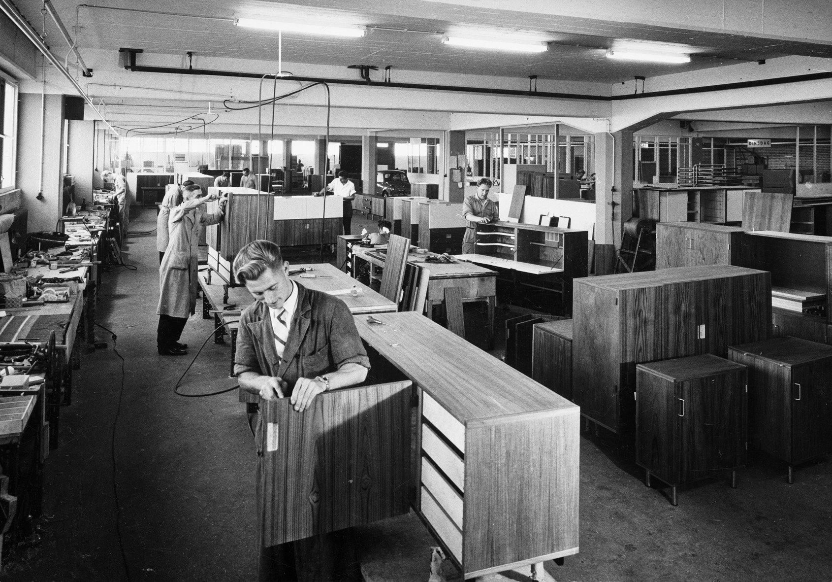 Cas Oorthuys, Fabriek, 1952 6_©Cas Oorthuys, Fabriek, 1952, Pastoe.jpg