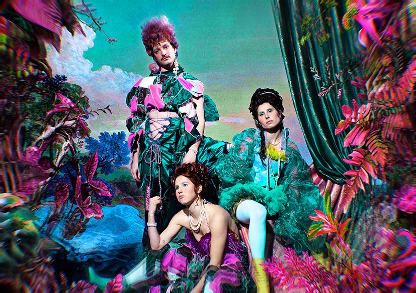 BEYOND THE BALL (c) Rik Versteeg BEYOND THE BALL (c) Rik Versteeg - liggend.jpg