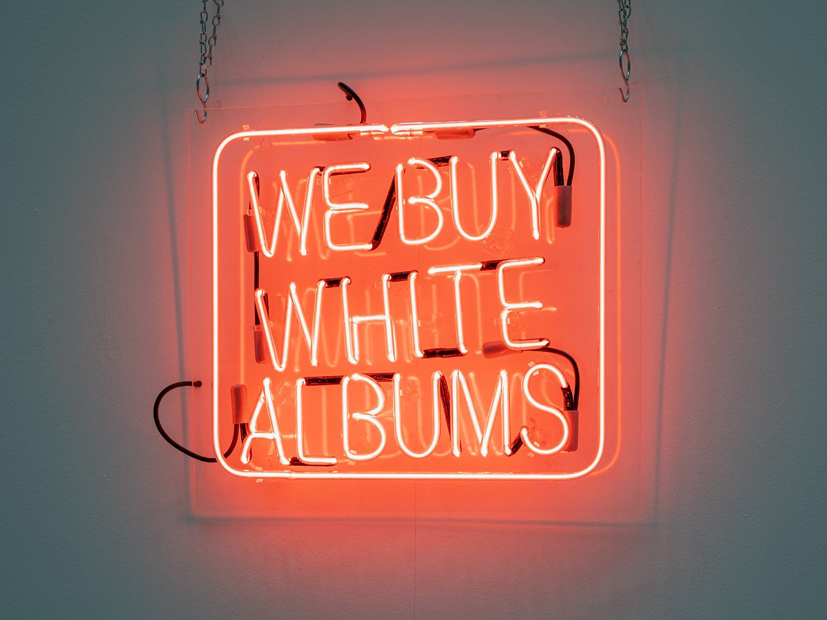 11. Rutherford Chang We Buy White Albums detail, © Rutherford Chang, photo © 2019, Henning Rogge.jpg