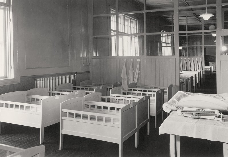 ANGENIET BERKERS. LEBENSBORN