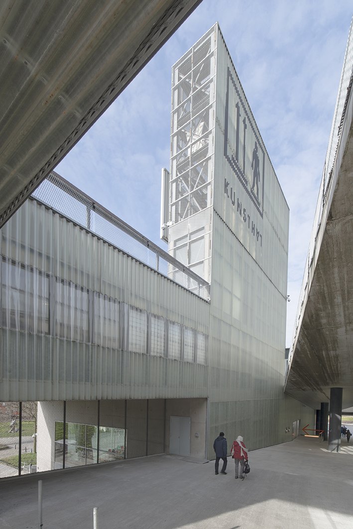 Persbeeld_Kunsthal Rotterdam_doorkijk vanaf hellingbaan_foto Jeroen Musch.jpg