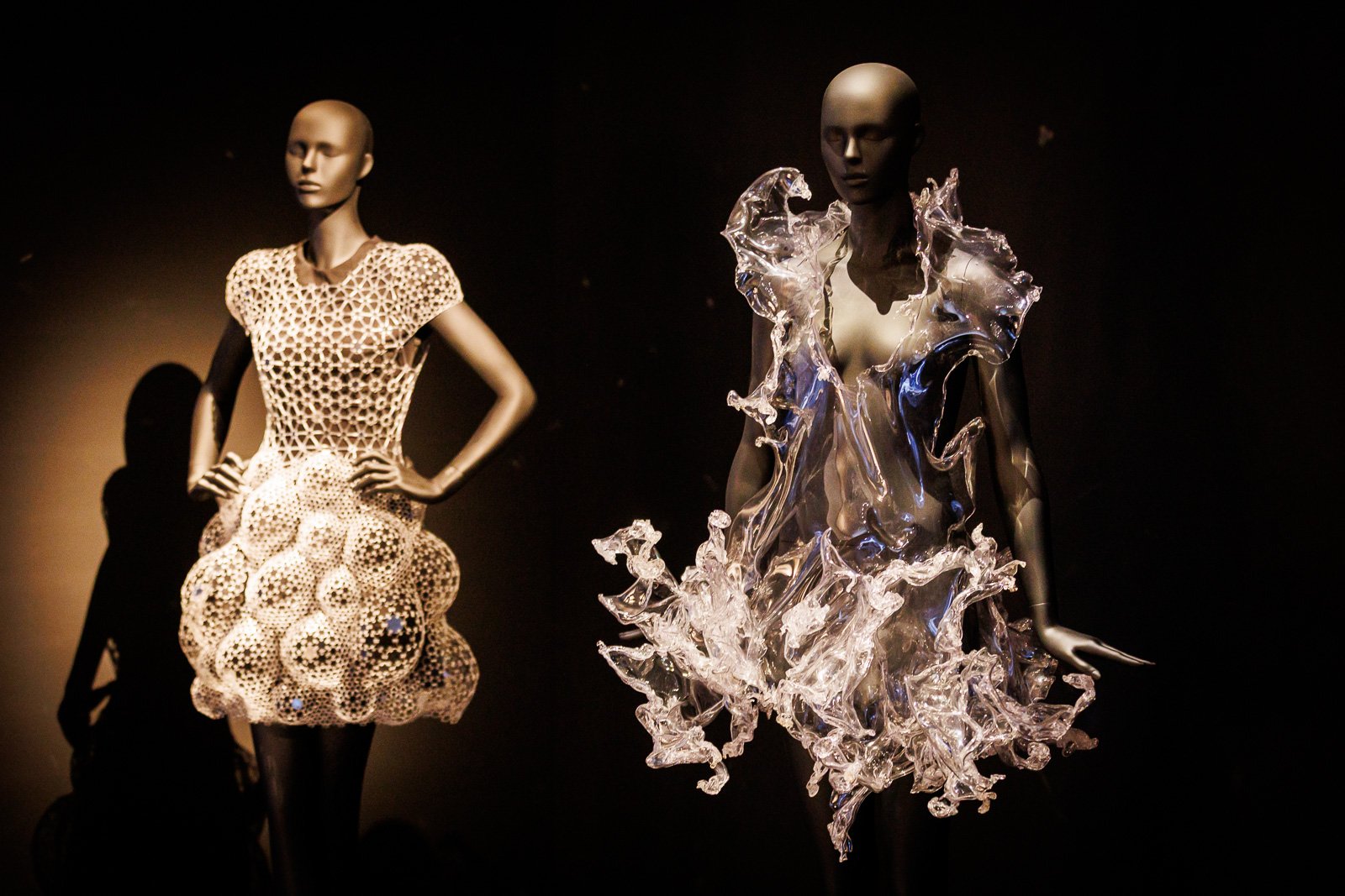 Iris van Herpen. Sculpting the Senses. Foto Fred Ernst Opening Iris van Herpen Kunsthal foto Fred Ernst (173).jpg