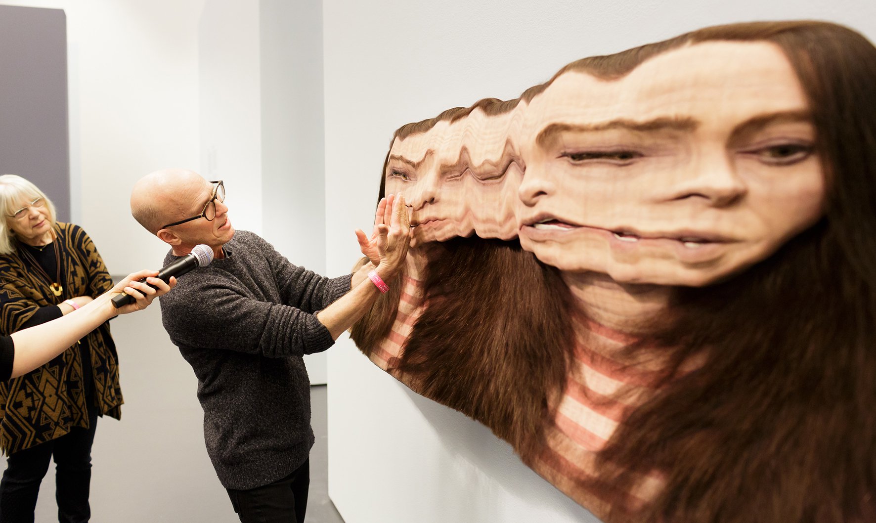 Artist Tour door de tentoonstelling Hyperrealisme Sculptuur. Foto Fred Ernst Artist Tours_Hyperrealisme Sculptuur_Kunsthal Rotterdam_11 maart 2018_Foto_ Fred Ernst ( (9)_LR.jpg