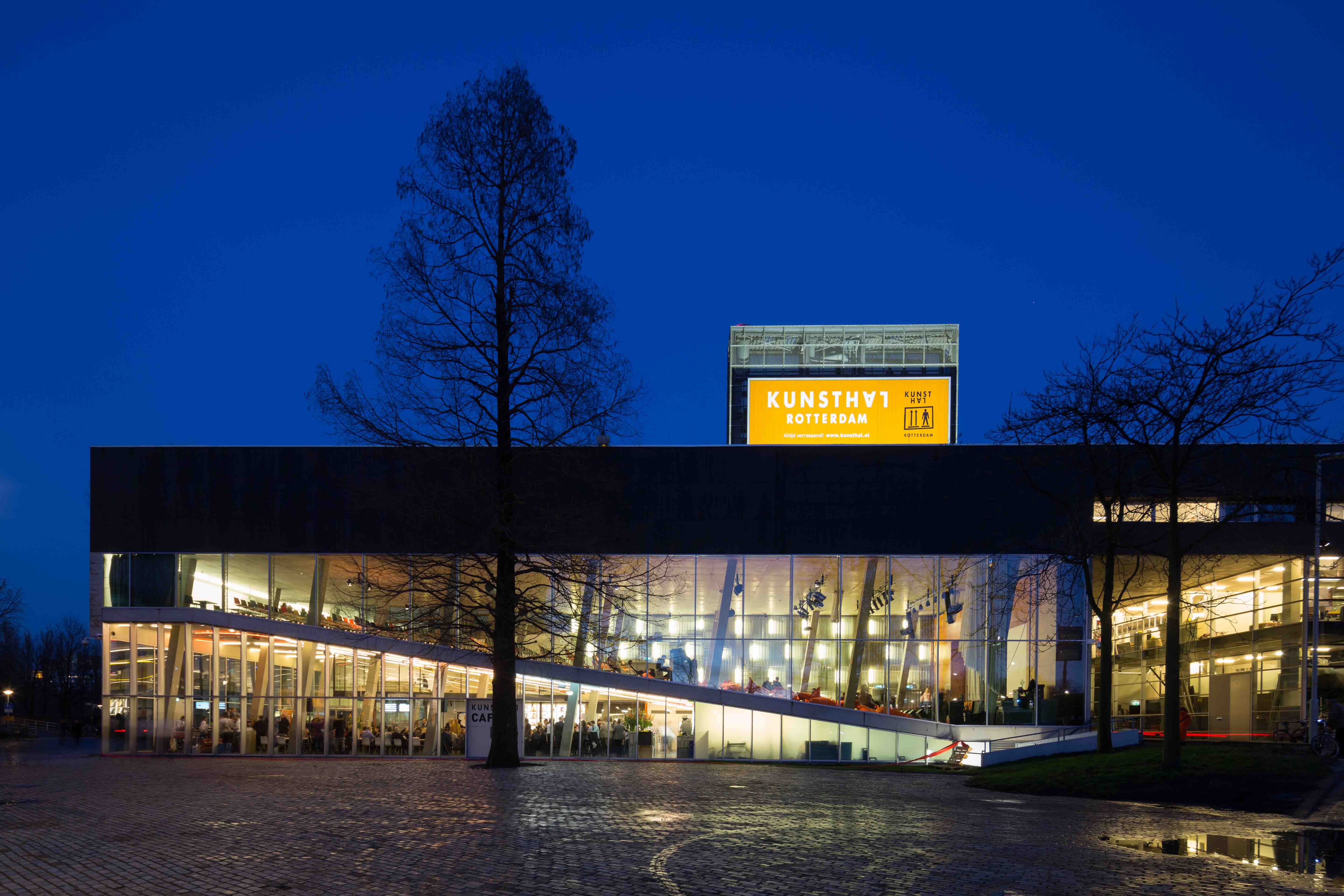 Kunsthal by Night. Photo Ossip van Duivenbode. Persbeeld_Kunsthal Rotterdam by night, foto Ossip van Duivenbode_LR.jpg