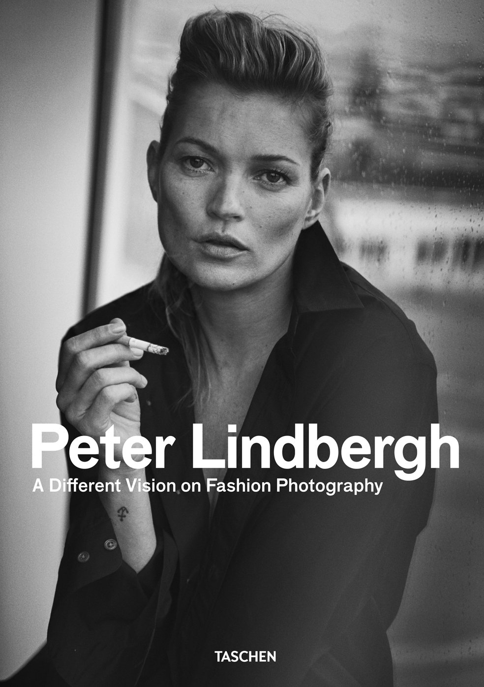 Book from Taschen with coverphoto: Kate Moss, Paris, 2015 Vogue Italia © Peter Lindbergh (Courtesy of Peter Lindbergh, Paris / Gagosian Gallery) Lindbergh-HD-Cover DEF Lowres.jpg
